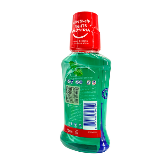 Colgate Mint Mouthwash – 250ml bottle with refreshing mint formula, available at Zakura Global.