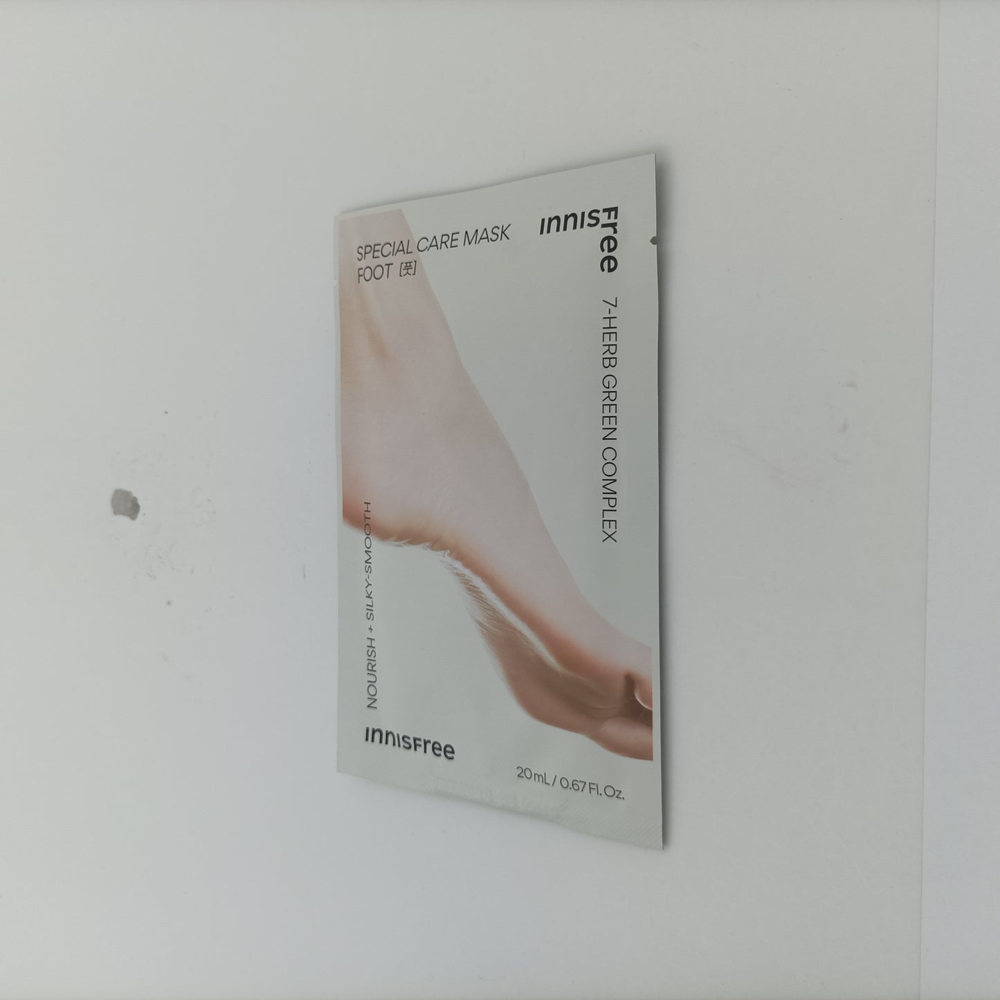 Innisfree Special Care Mask - Foot (New Version) 1pairs