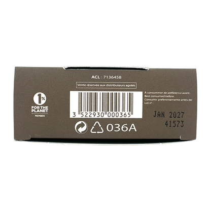 Caudalie Vinexpert Dietary Supplements – antioxidant capsules with resveratrol and borage oil for anti-aging skincare, available at Zakura Global.