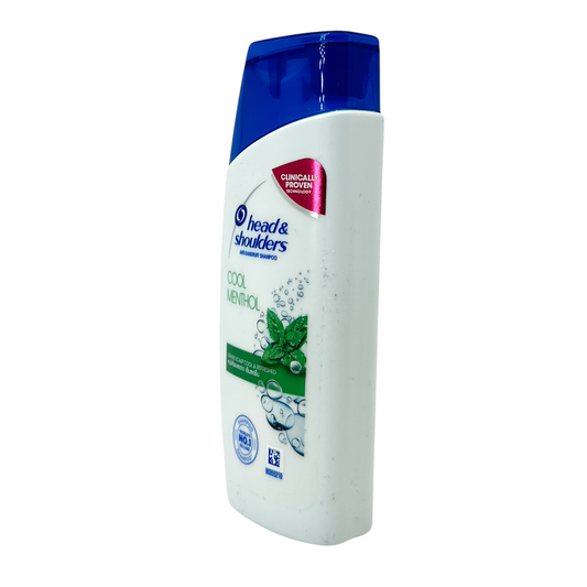Head and Shoulders Menthol Anti-Dandruff Shampoo – travel-size cooling shampoo for dandruff control, available at Zakura Global.

