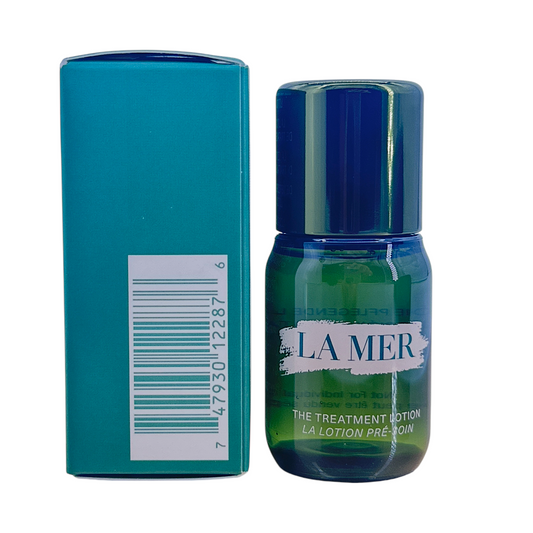 REVLON Cutex Extra Moisturizing Nail Polish Remover – 200ml bottle, available at Zakura Global.

